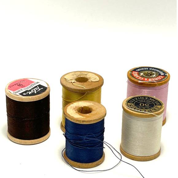 Vintage Thread On Wooden Spools Lot Of 30 - Picture 6 of 9